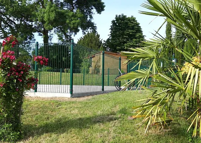 בית נופש Domaine Des Cadets De Gascogne *